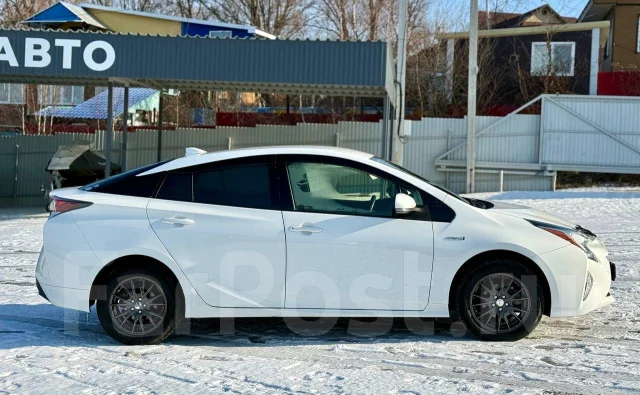 Toyota Prius. �������, ��������, 1.8 (98��.�.), ������, 128 000����. �� ����