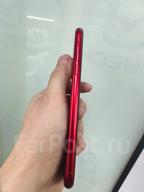Apple iPhone Xr. �/�, 256 ��, �������, 4G LTE, NFC ����