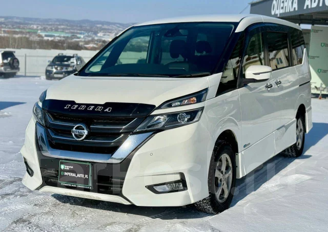 Nissan Serena. �������, ��������, 2.0 (150��.�.), ������, 156 000����. �� ����