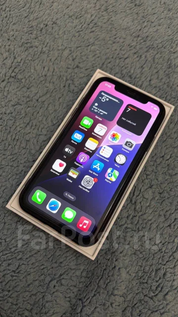 Apple iPhone 11. �/�, 64 ��, �����, 4G LTE ����
