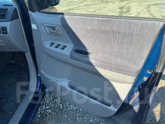 Toyota Noah. AZR60, 1AZFSE ����