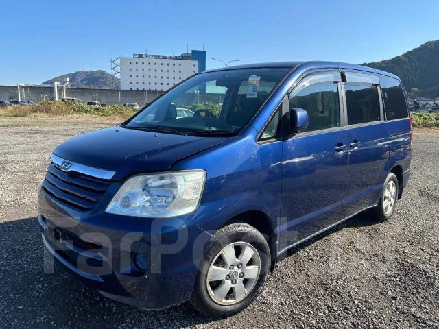 Toyota Noah. AZR60, 1AZFSE ����