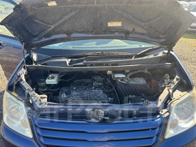 Toyota Noah. AZR60, 1AZFSE ����