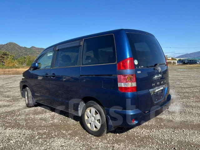 Toyota Noah. AZR60, 1AZFSE ����