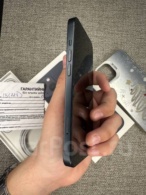 Apple iPhone 13. �/�, 128 ��, ������, eSIM ����