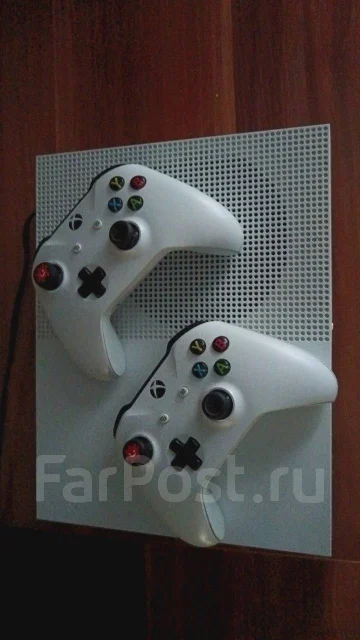 Microsoft Xbox One S ����