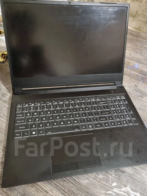 Hasee. 16.4", 240����, ��� 16 ��, ���� 1 400���, WiFi: 1, Bluetooth: 1, ����������� �� 3��. ����