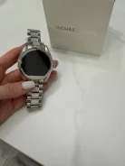 Michael Kors ����