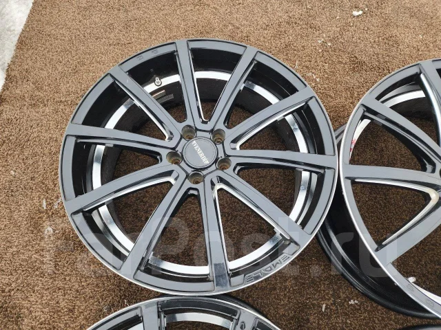 Venerdi. 8.5x20", 5x114.3, ET35 ����