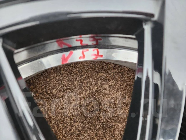 Venerdi. 8.5x20", 5x114.3, ET35 ����