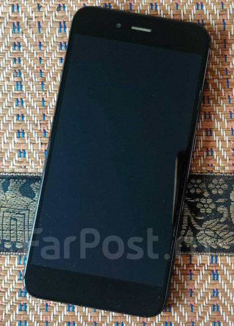 Xiaomi Mi A1. �/�, 64 ��, ������, 3G, 4G LTE, Dual-SIM ����