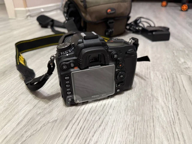 Nikon D7000 ����