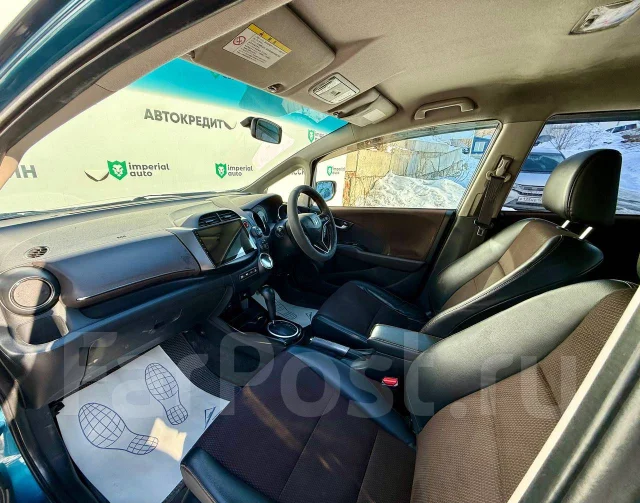 Honda Fit Shuttle. �������, ��������, 1.3 (88��.�.), ������, 187 000����. �� ����