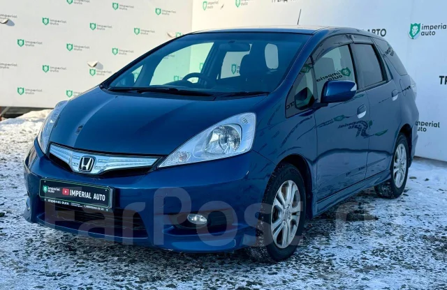 Honda Fit Shuttle. �������, ��������, 1.3 (88��.�.), ������, 187 000����. �� ����