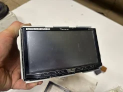 Pioneer AVH-X4700DVD ����