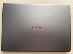 Honor MagicBook X 16 Pro. 16", 60����, ��� 8 ��, ���� 512���, WiFi: 1, Bluetooth: 1 ����
