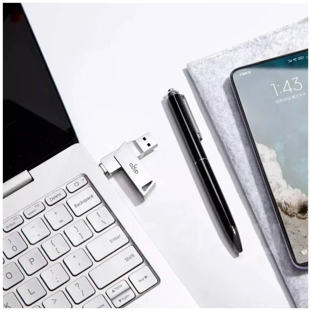 ������ USB 3.2. 32��� ����