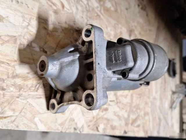 ������� Renault Sandero 2 233004924R 233004924R ����