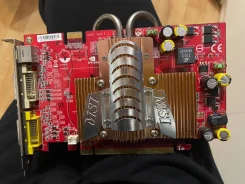GeForce 7600 GT ����