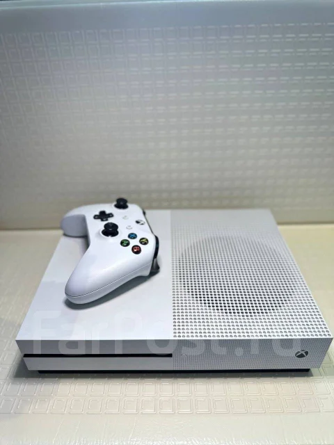 Microsoft Xbox One S ����