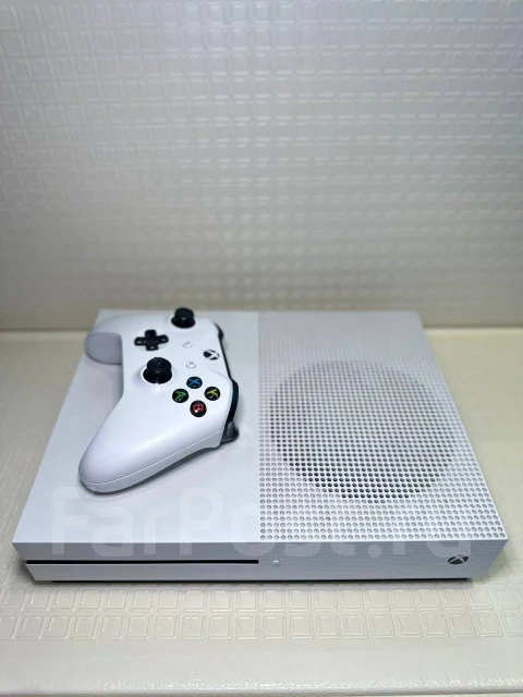 Microsoft Xbox One S ����