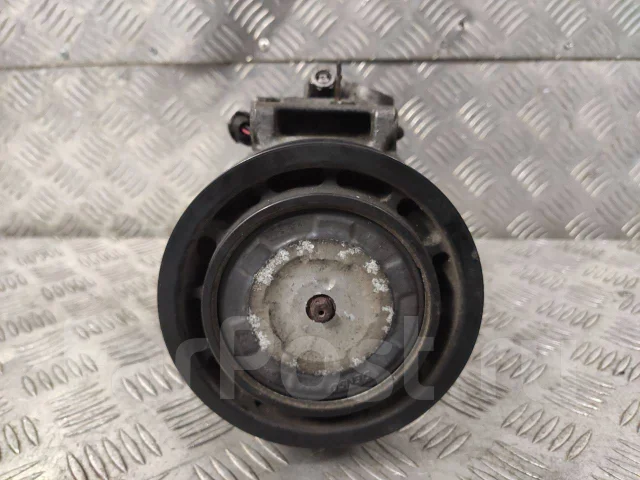���������� ������������ Audi A4 B7 2005 108485887 8E0260805 ����