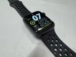 Apple Watch SE Nike ����