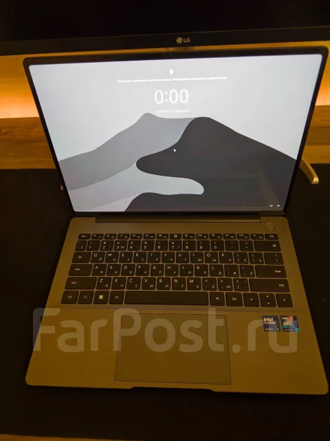 Huawei MateBook 14 FLMH-X. 14", 3,6����, ��� 16 ��, ���� 512���, WiFi: 1, Bluetooth: 1, ����������� �� 10��. ����