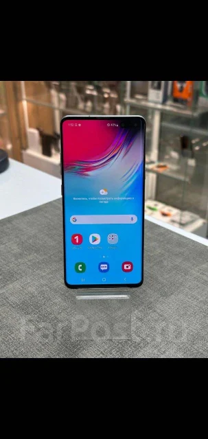 Samsung Galaxy S10+. �/�, 256 ��, ����������, 3G, 4G LTE, 5G, NFC ����
