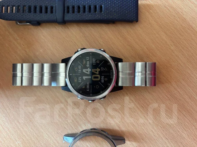 Garmin Fenix 5S Plus. GPS, NFC, IP68 ����