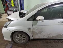 Toyota Isis. ZGM100019809, 2ZRFE ����