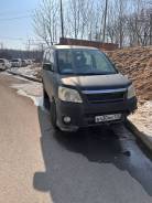 Toyota Noah. �������, 4wd, 2.0, ������, 250 000����. ��, ��� ��� ����