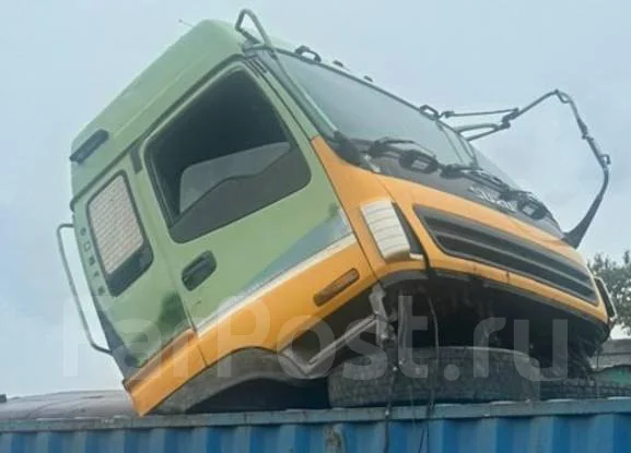 Mitsubishi Fuso Super Great FP ����