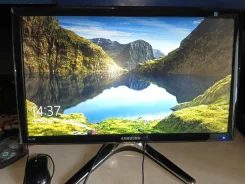 Samsung. 24", ���������� �� (LCD, LED, QLED) ����