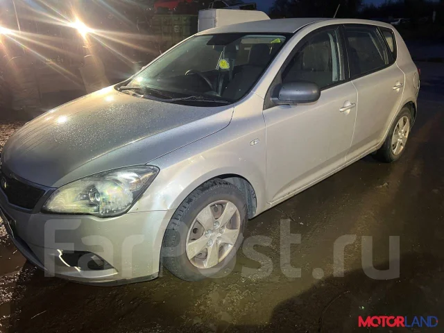 ��������� Kia Ceed 2007-2012 21347603 373002A601 ����