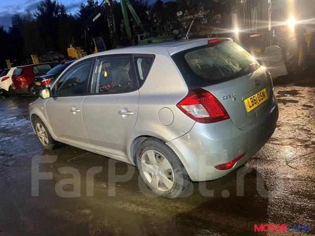 ��������� Kia Ceed 2007-2012 21347603 373002A601 ����