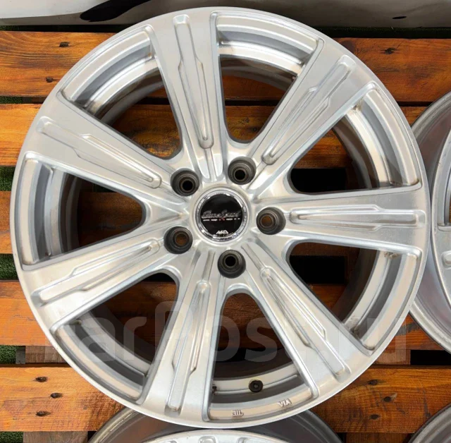 MID. 7.0x17", 5x114.3, ET38, �� 73,1���. ����