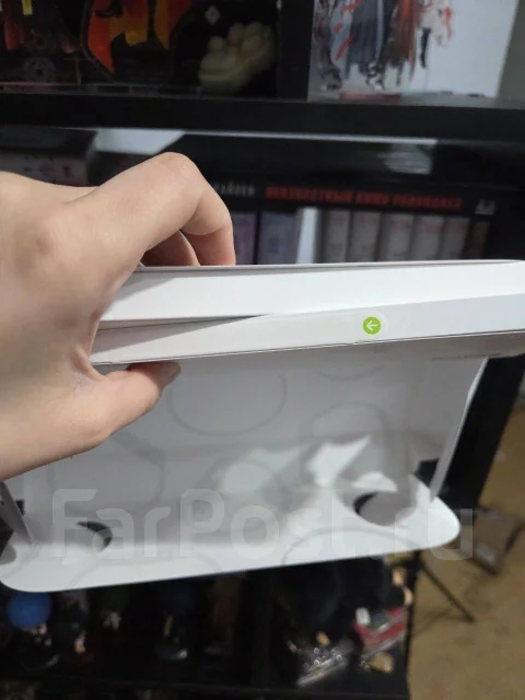 Apple Watch Series 10. IP68 ����