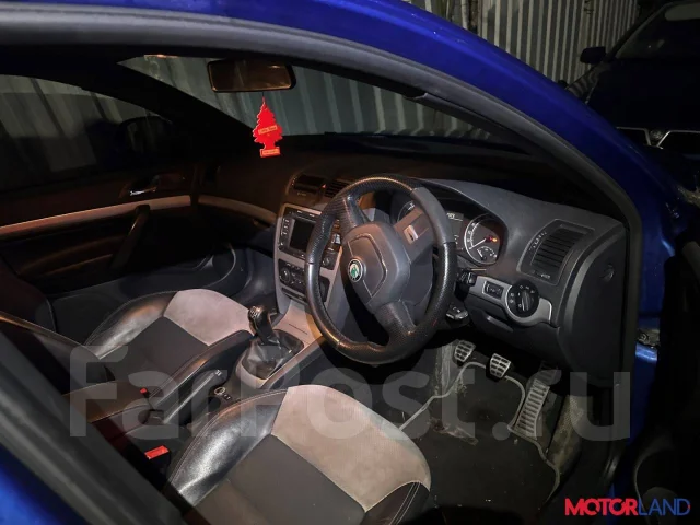 ��������� (���) Skoda Octavia (A5) 2004-2013 20951632 06J100034T ����