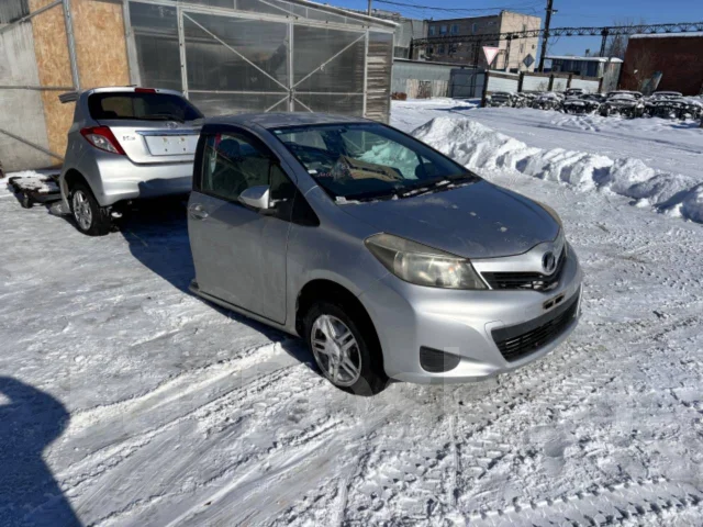 Toyota Vitz. KSP130, 1KRFE ����