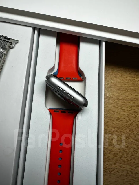 Apple Watch Series 4. GPS, NFC ����