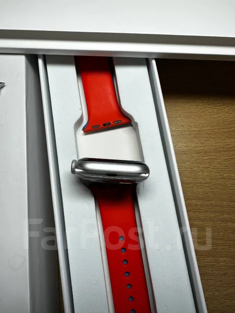 Apple Watch Series 4. GPS, NFC ����