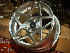 3SDM. 8.0x16", 4x100, ET20, �� 73,1���. ����