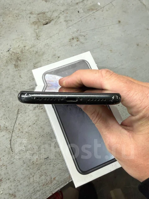 Apple iPhone Xr. �/�, 64 ��, ������, 3G, 4G LTE, NFC ����