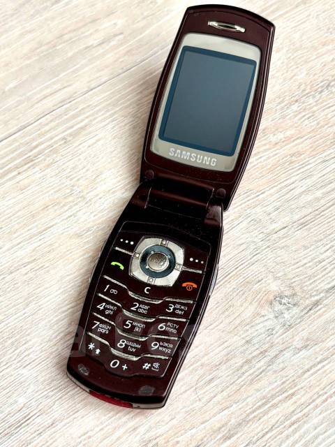 Samsung Versus. �/�, ������� ����
