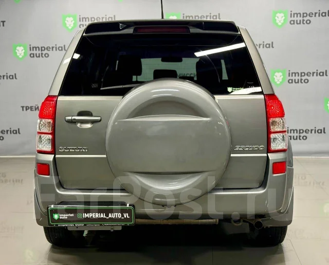 Suzuki Escudo. �������, 4wd, 2.4 (166��.�.), ������, 160 000����. �� ����