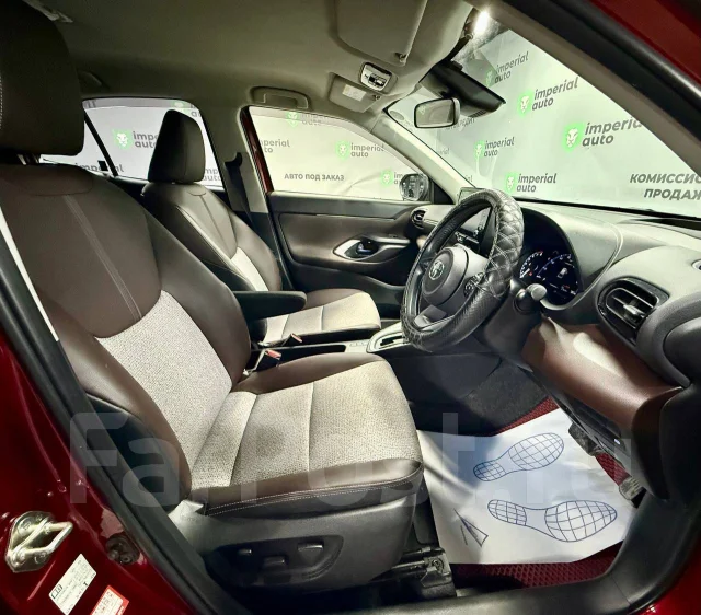 Toyota Yaris. �������, ��������, 1.5 (120��.�.), ������, 37 600����. �� ����