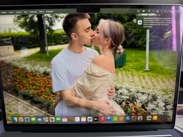 Apple MacBook. 13.6", 4����, ��� 16 ��, ���� 512���, WiFi: 1, Bluetooth: 1, ����������� �� 16��. ����
