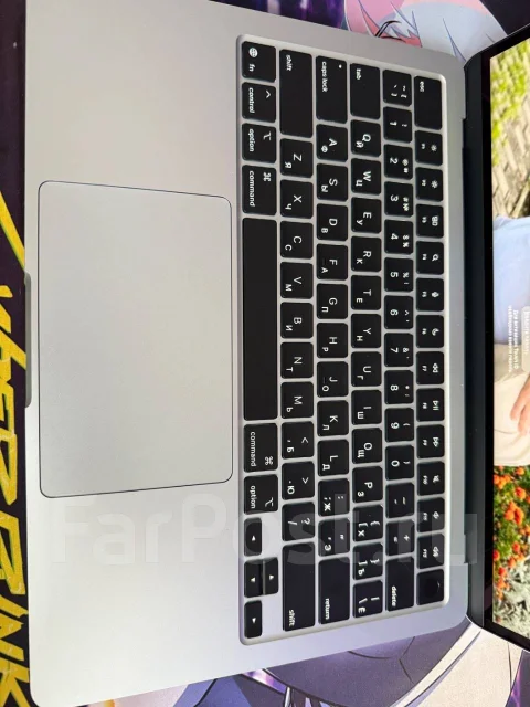 Apple MacBook. 13.6", 4����, ��� 16 ��, ���� 512���, WiFi: 1, Bluetooth: 1, ����������� �� 16��. ����