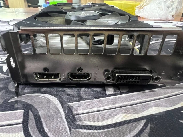 GeForce GTX 1660 SUPER ����